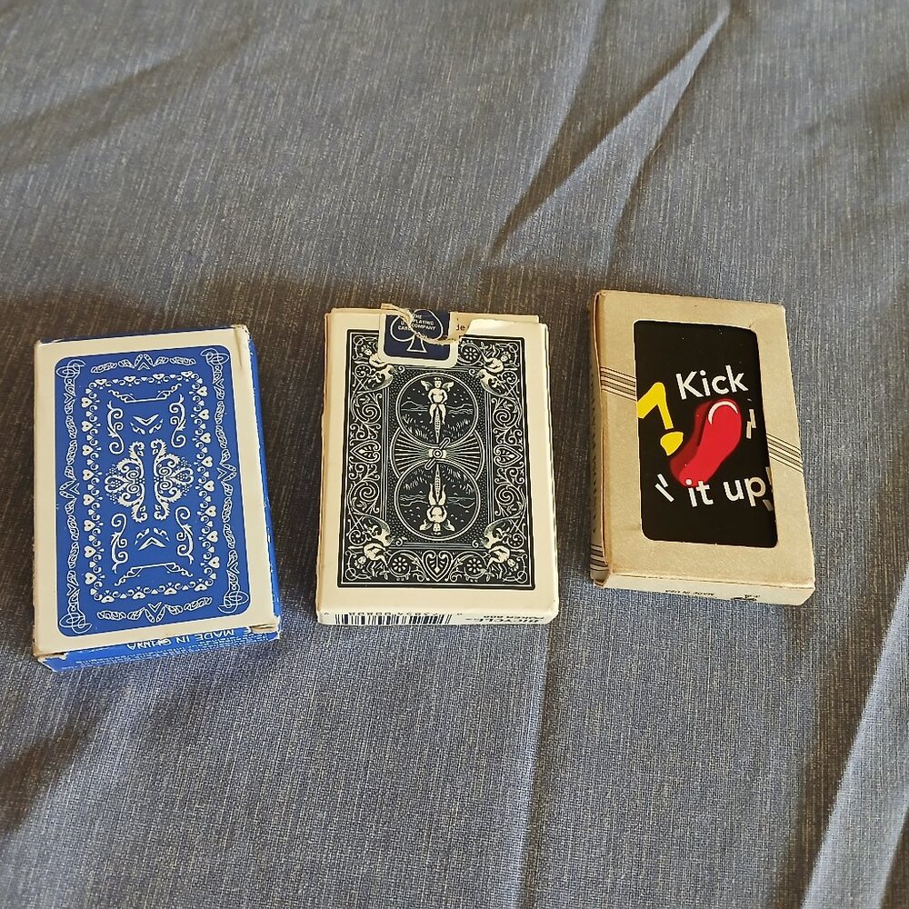 Playing cards Set of 3 like New